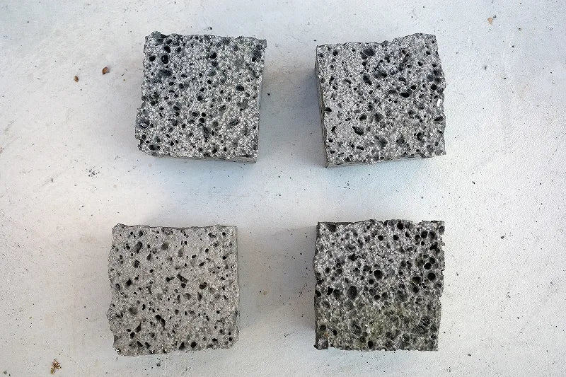 溶岩ポーラス ピンコロ半ピン 90*90*45mm