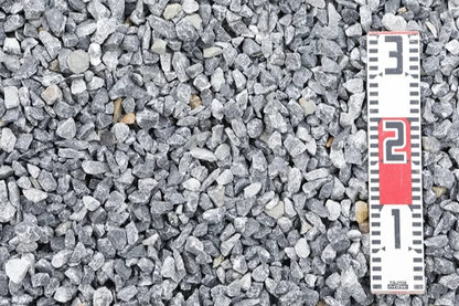 揖斐青白砂利（13-20mm）