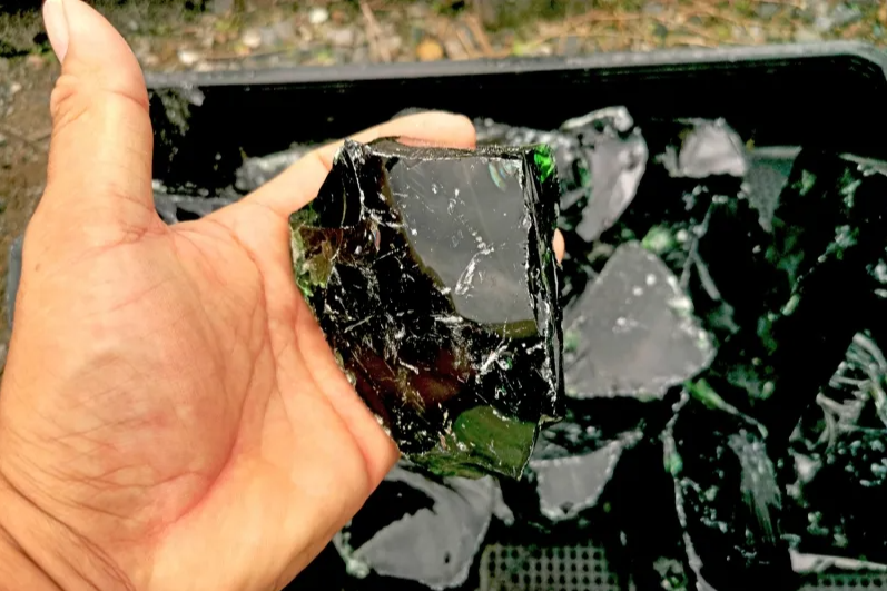 ガラスロック ダークグリーン 90-150mm – 揖斐川庭石センター