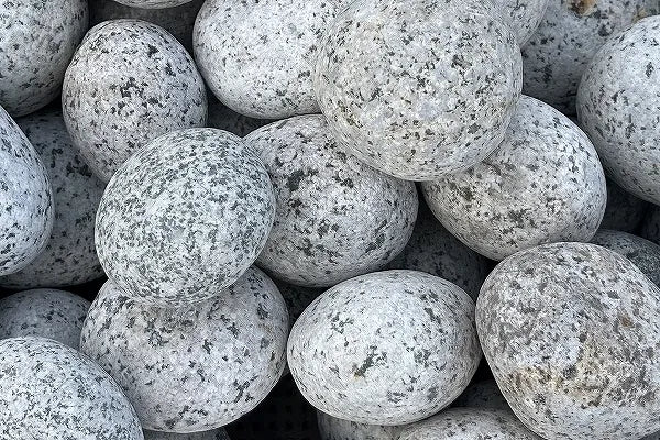 まんまる石 50-60mm – 揖斐川庭石センター