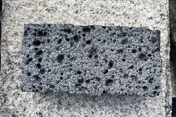 溶岩ポーラス　レンガ　190*90*45mm