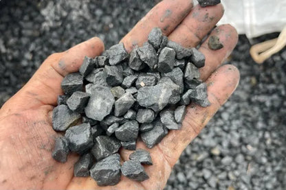 揖斐青黒砂利（5-13mm）