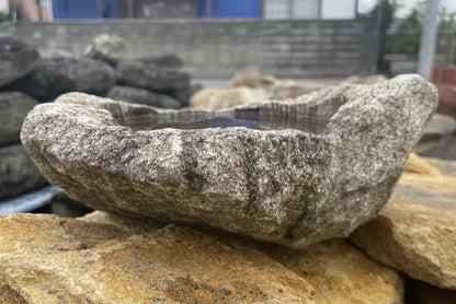 庵治石　水鉢　[7]