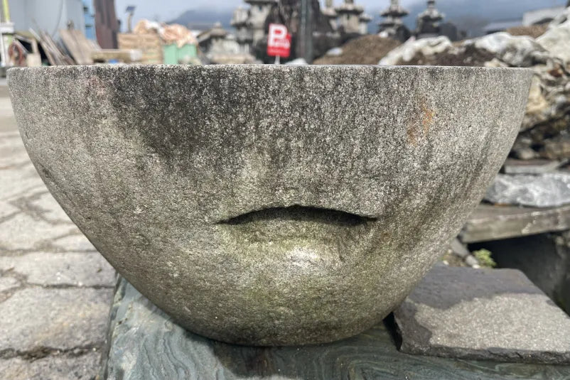 水鉢　つき臼　【一点もの】