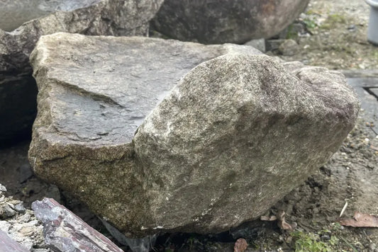 庵治石　水鉢　[10]